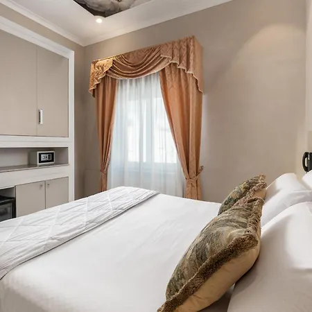 Regina Hotel