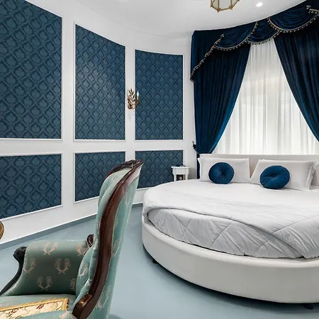 Regina 3*